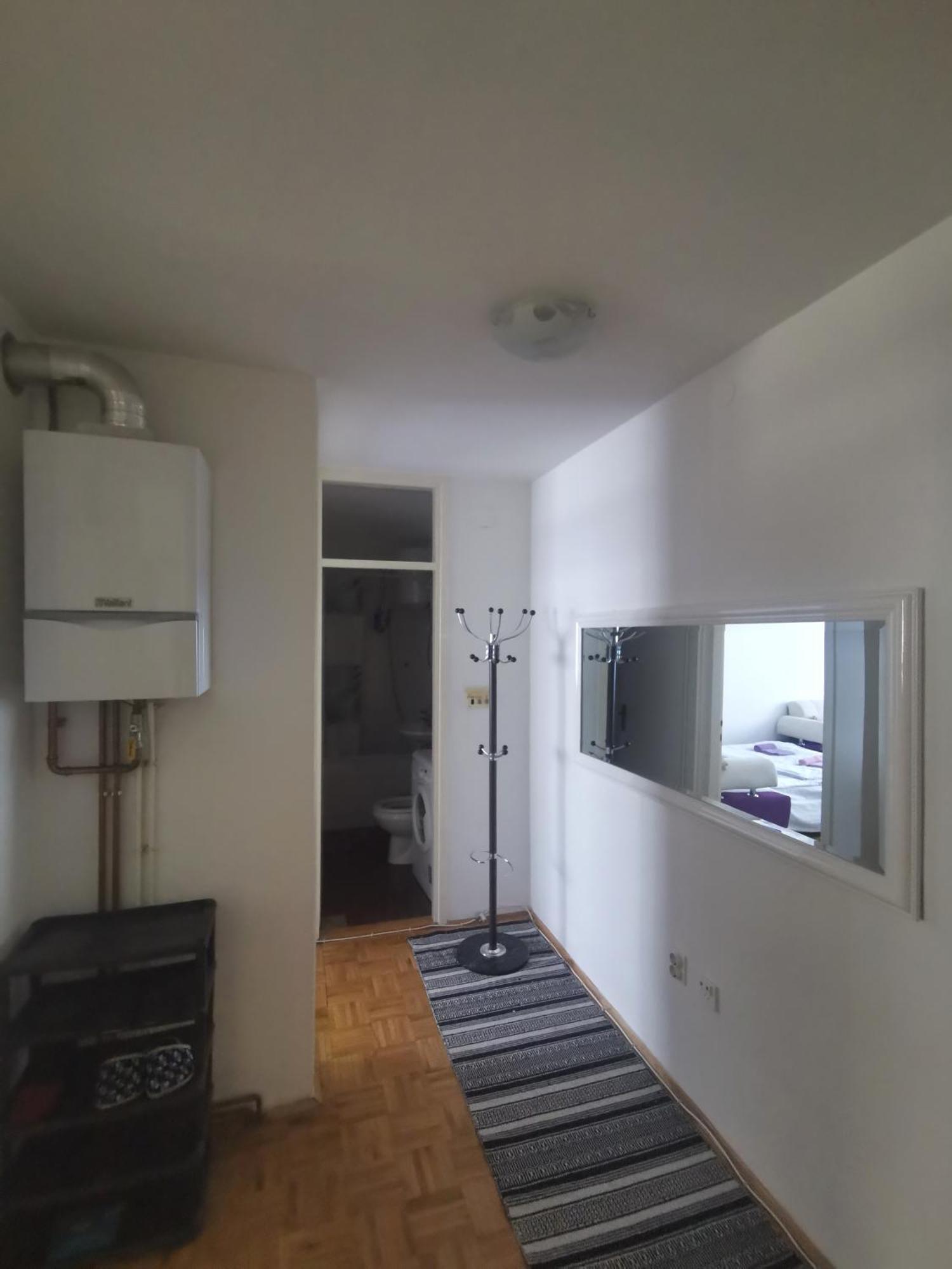 Near Sarajevo Airport Apartment Luaran gambar